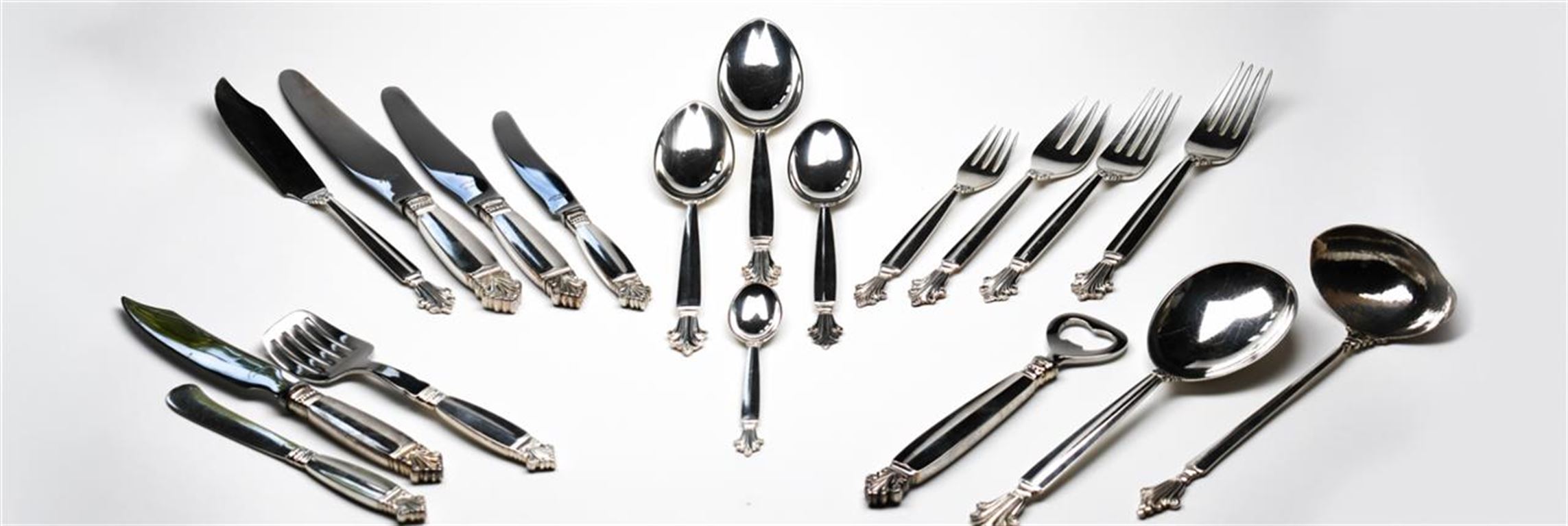 Smukt sølvbestik fra Georg Jensen