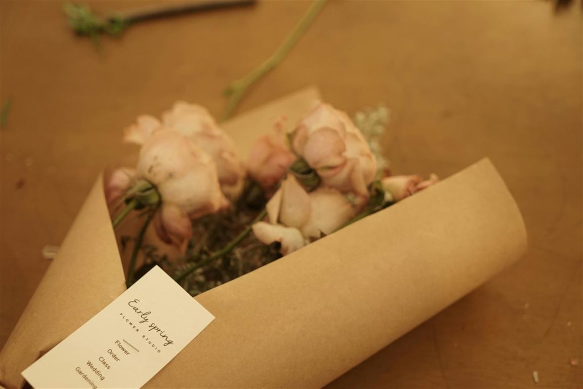 Bestil blomster - en guide til at sprede glæde med blomsterlevering